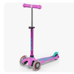 Micro Mini Scooter & Little Nutty Helmet